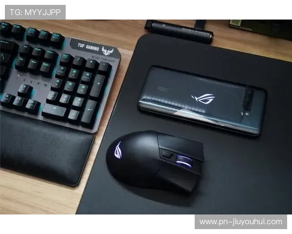 2017年足球键盘评测：性能与外观的完美结合，带给你极致游戏体验