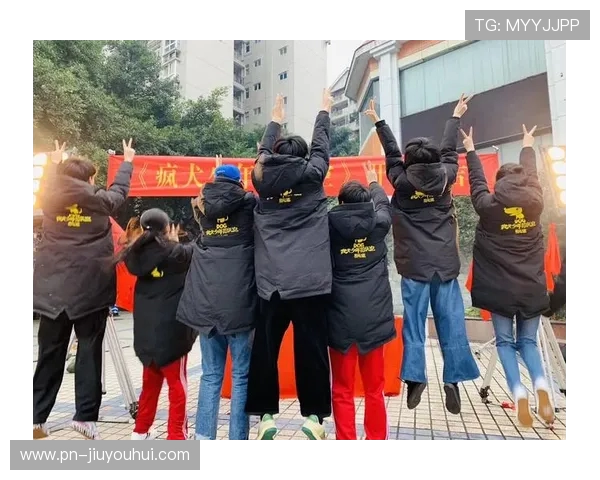 少年踢出火焰足球燃爆绿茵点燃激情梦想演绎青春热血传奇